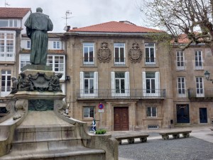 Restauração do edifício de Turismo e Emigração no centro histórico de Santiago de Compostela